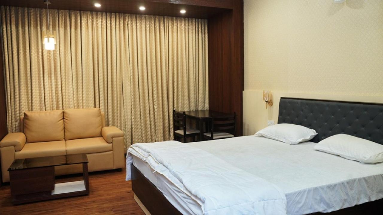Hotel Malayalee Club Chennai Exterior foto