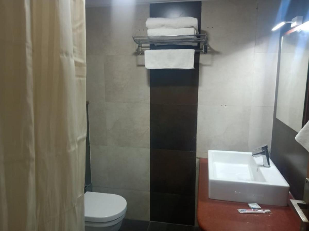 Hotel Malayalee Club Chennai Exterior foto